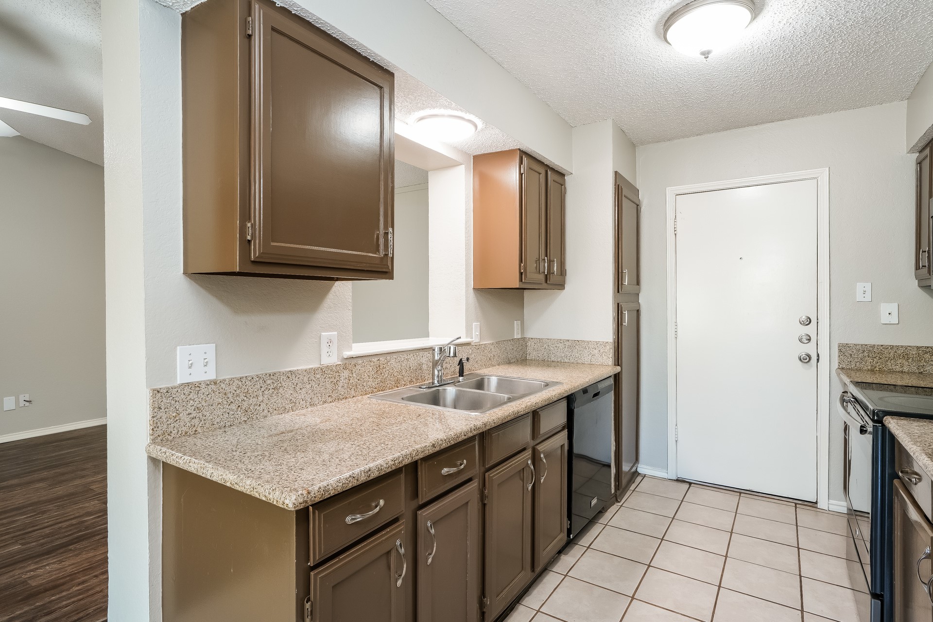 6117 Autumn Springs Drive Arlington TX 76001