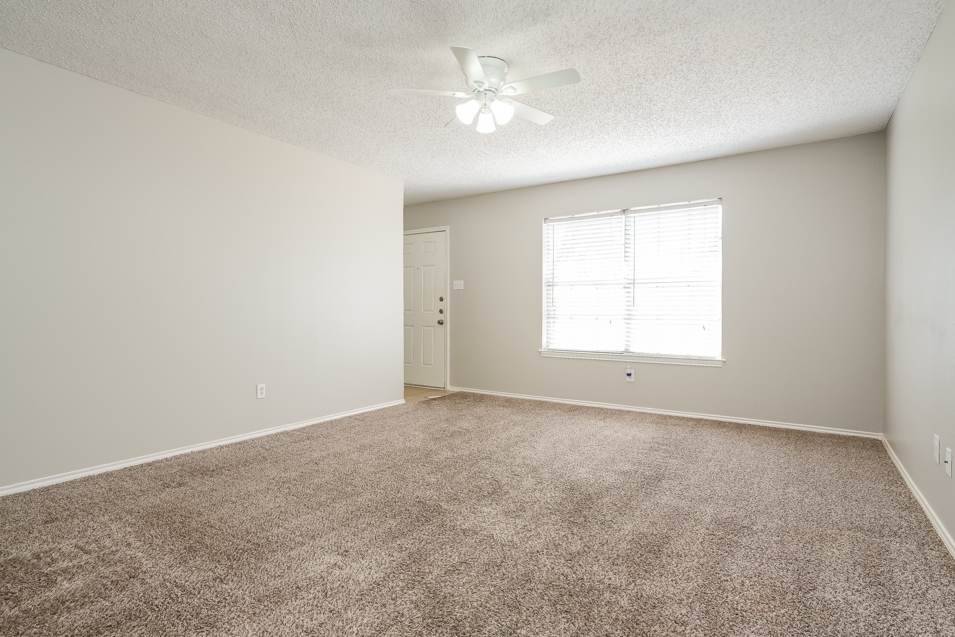 6117 Autumn Springs Drive Arlington TX 76001