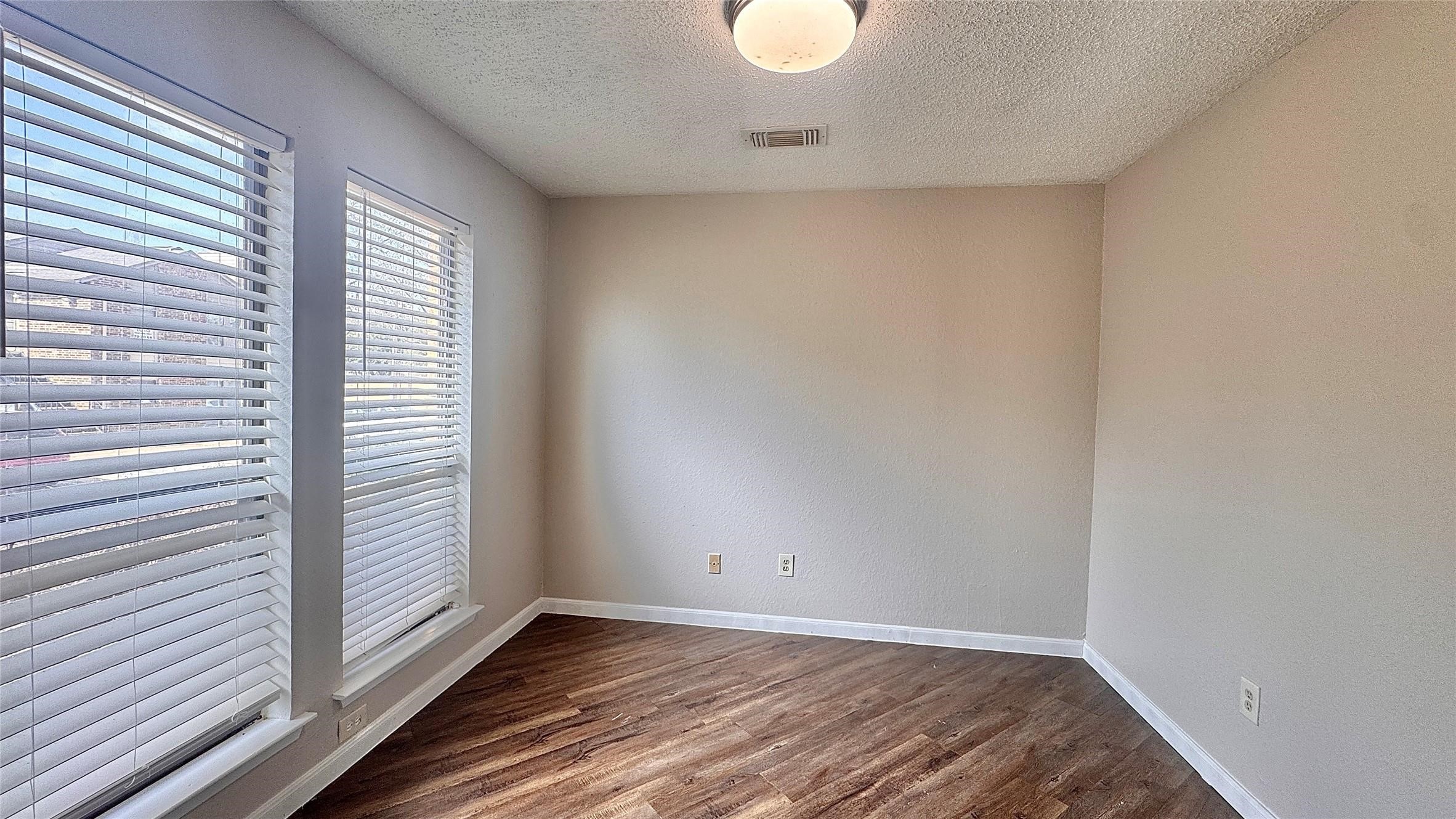 1614 Pecan Chase Circle Arlington TX 76012