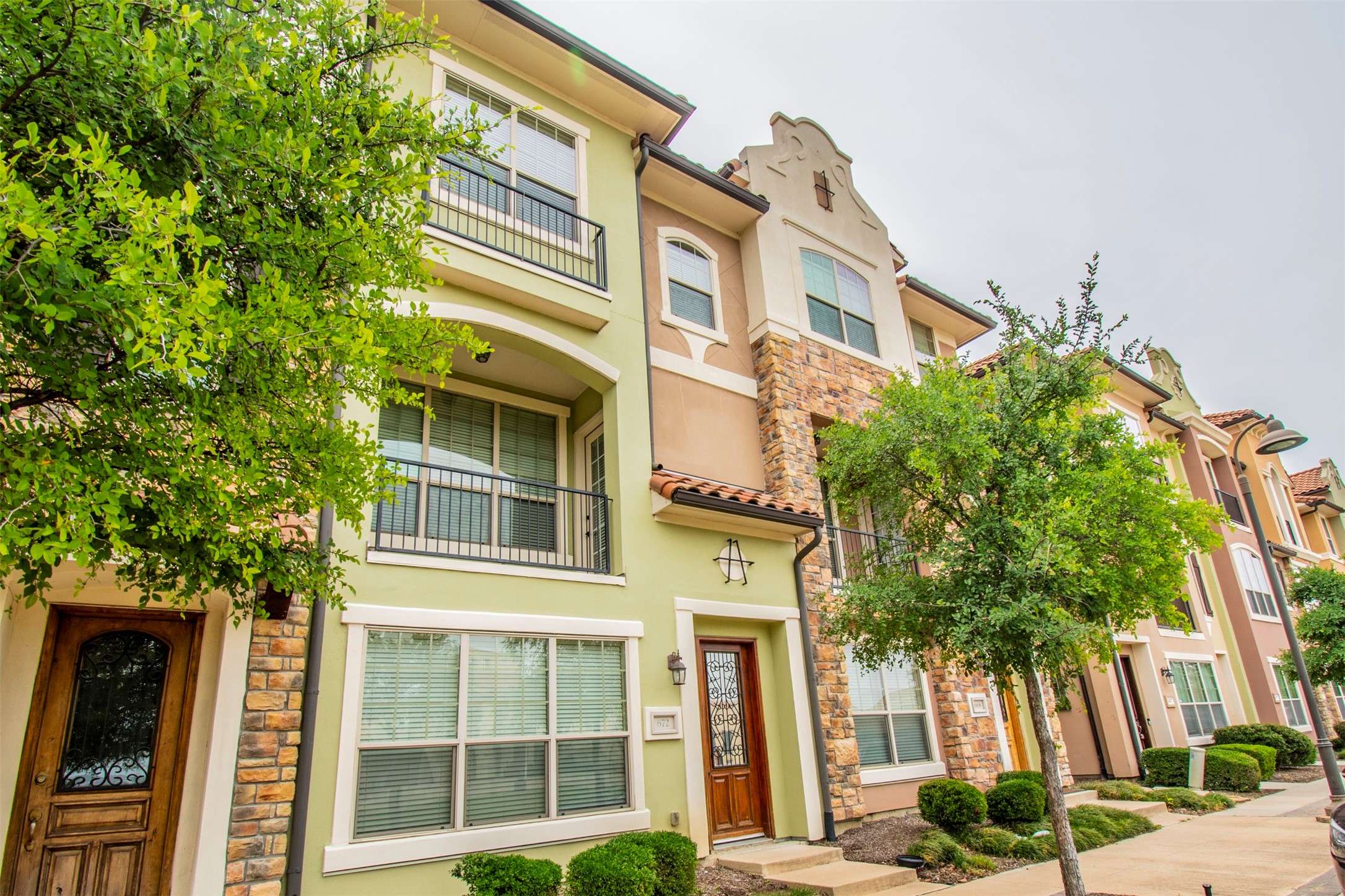 672 Arbol Irving TX 75039