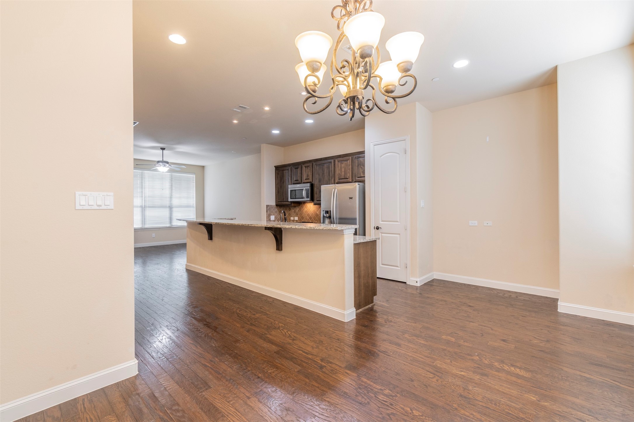 672 Arbol Irving TX 75039