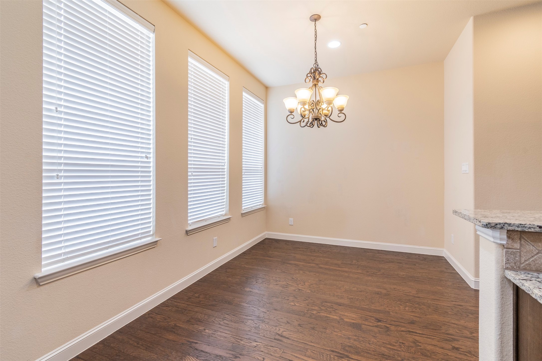 672 Arbol Irving TX 75039