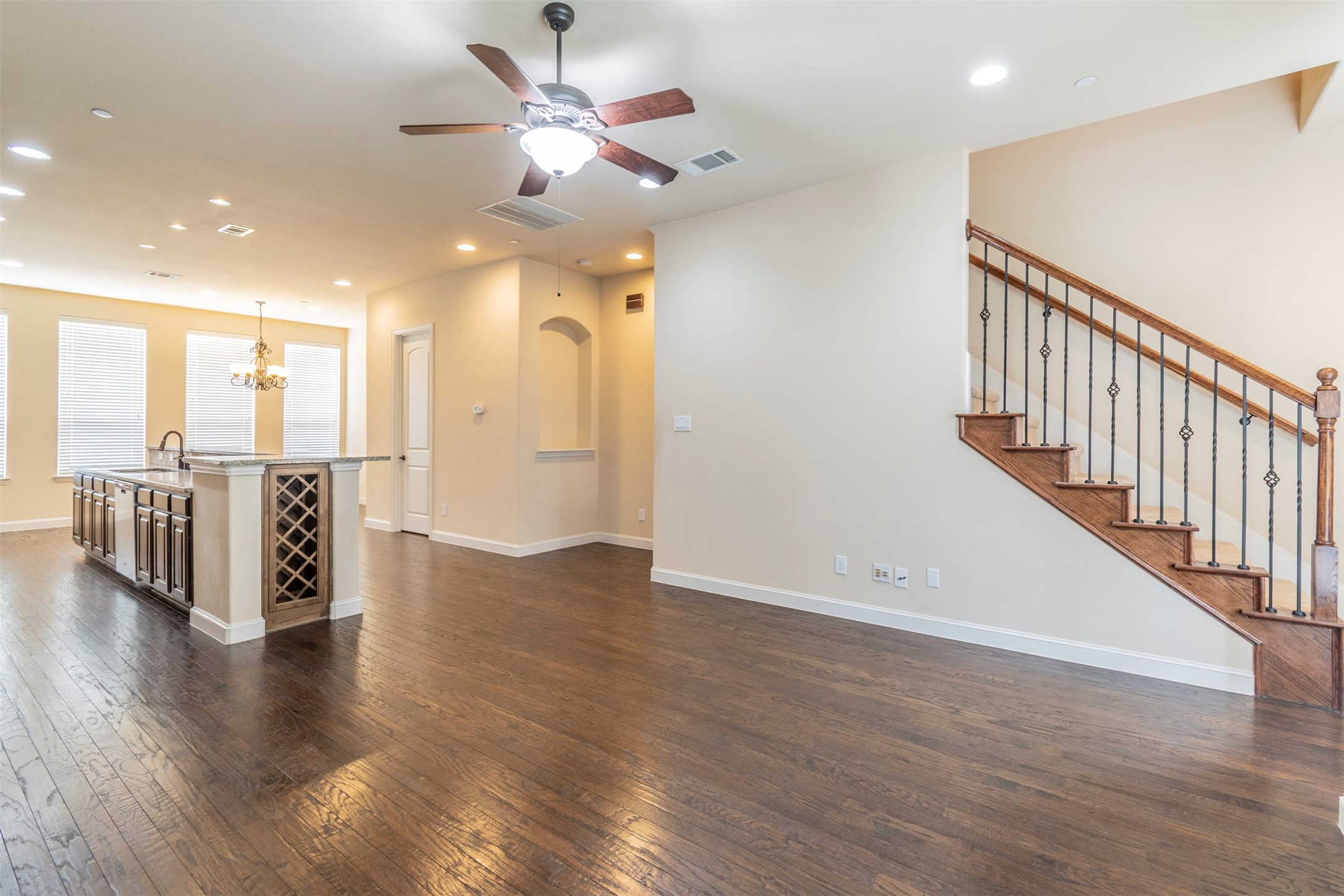 672 Arbol Irving TX 75039
