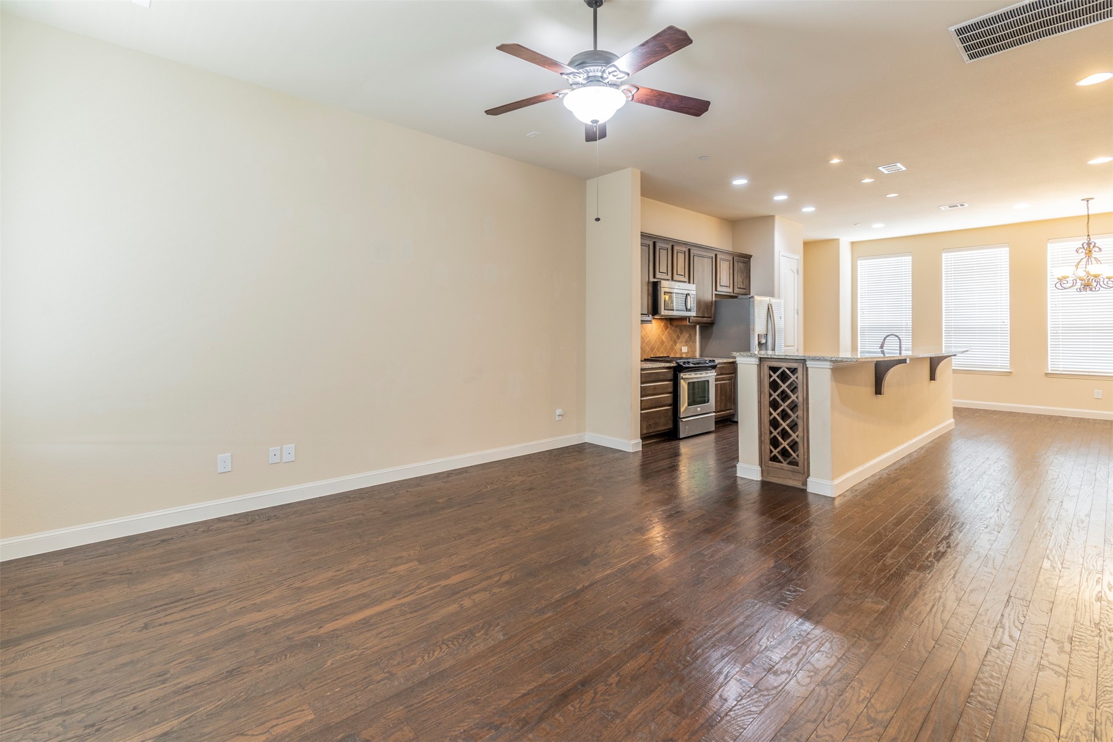 672 Arbol Irving TX 75039