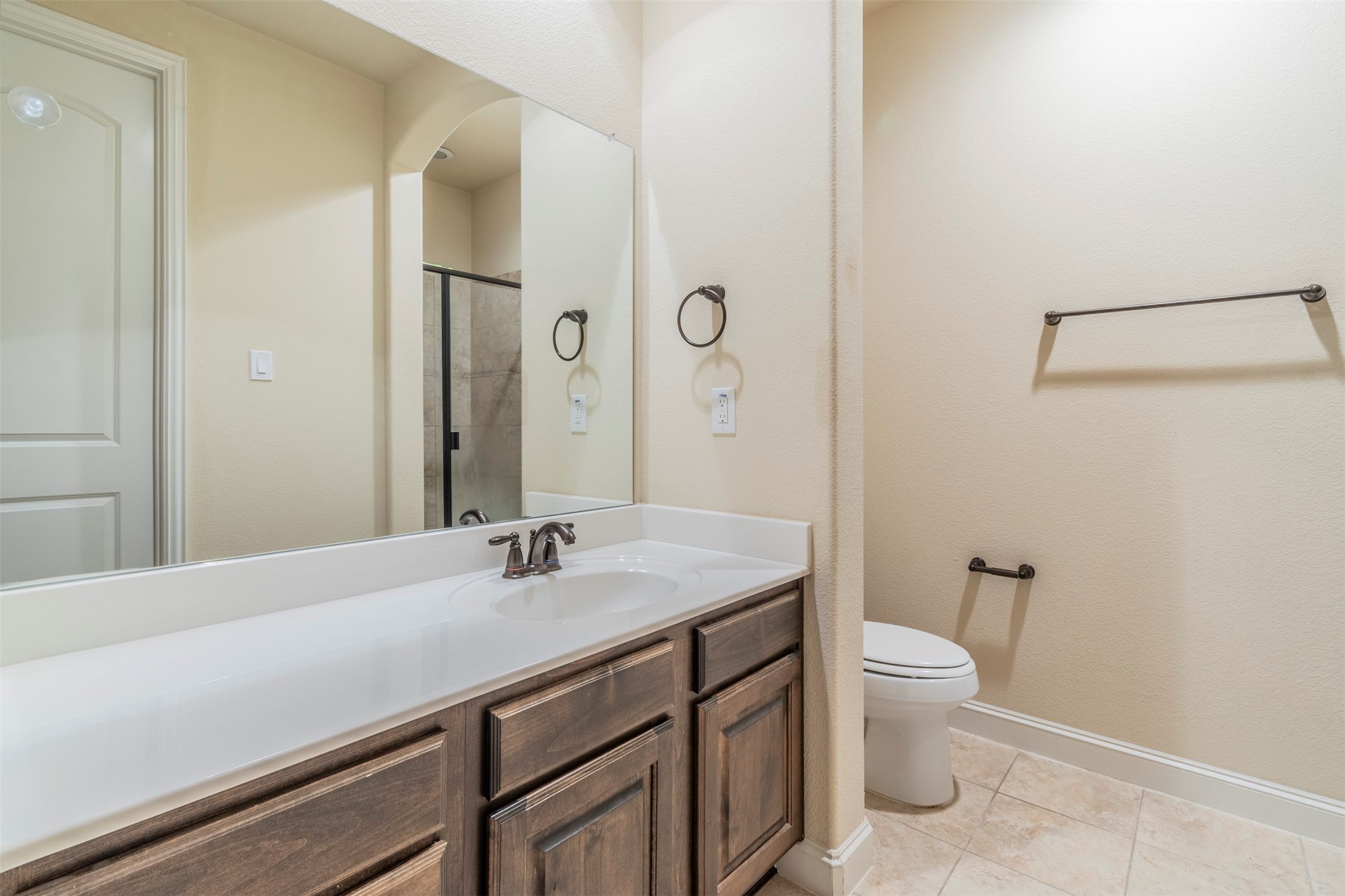 672 Arbol Irving TX 75039