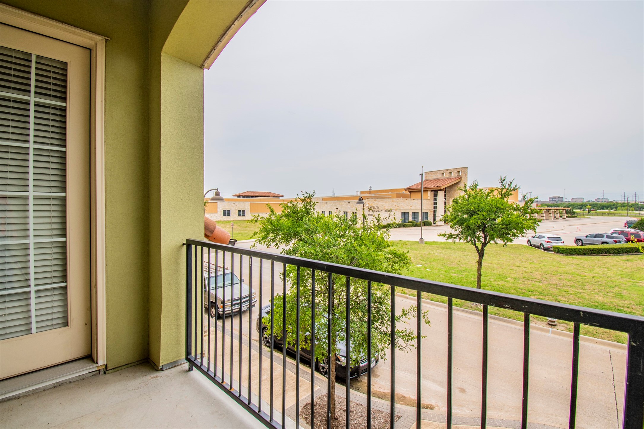 672 Arbol Irving TX 75039
