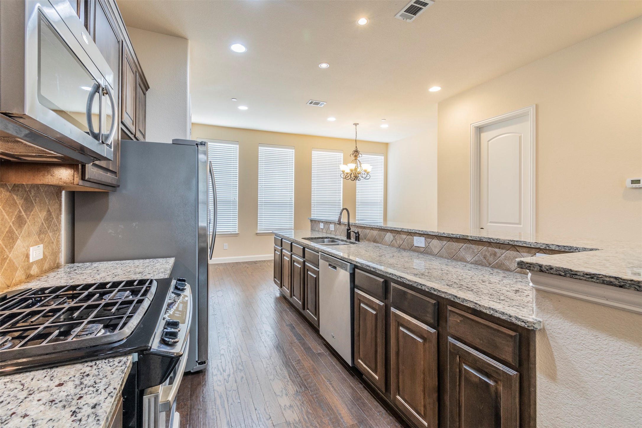672 Arbol Irving TX 75039