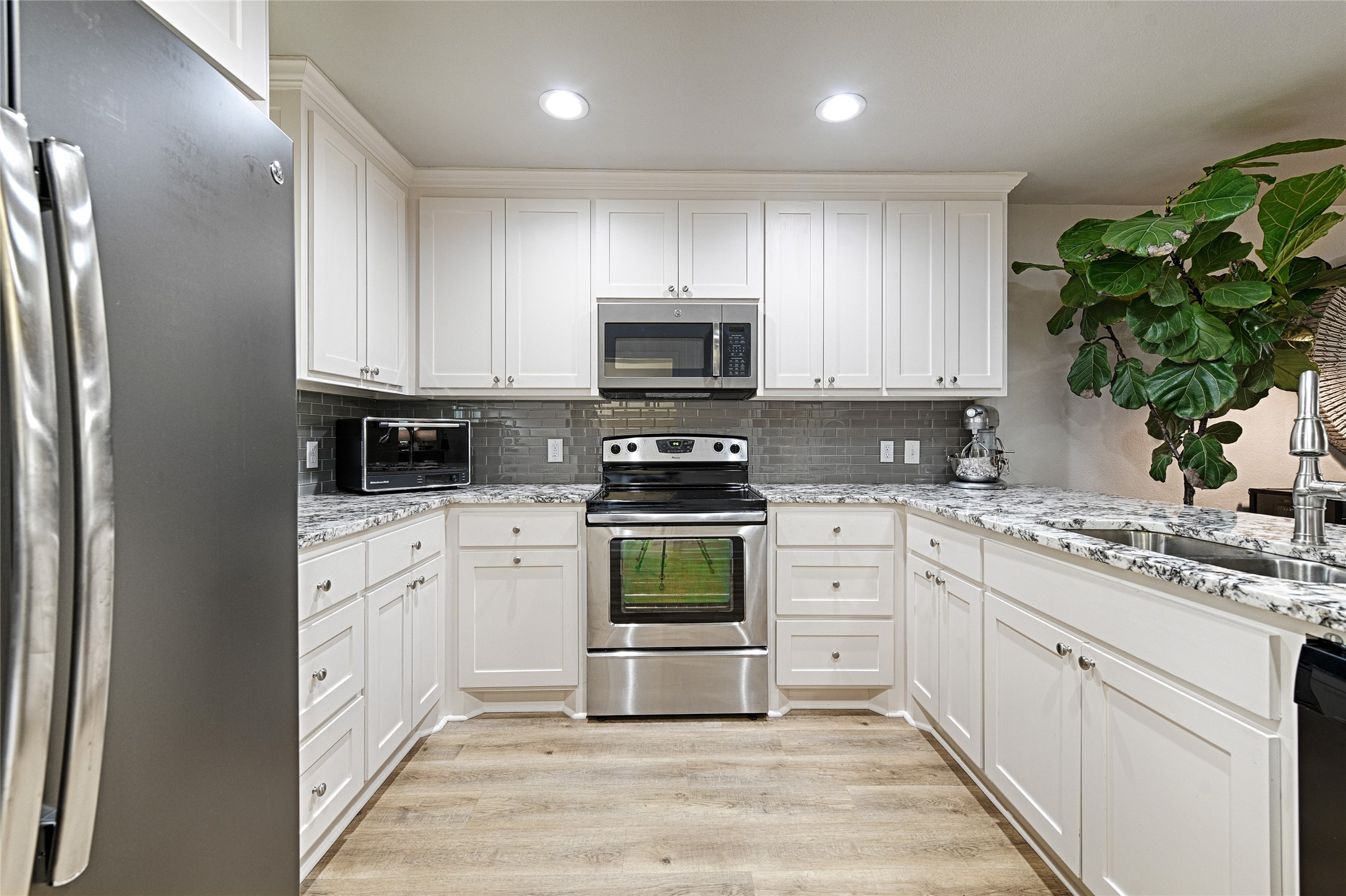 2926 Kathleen Lane Euless TX 76039