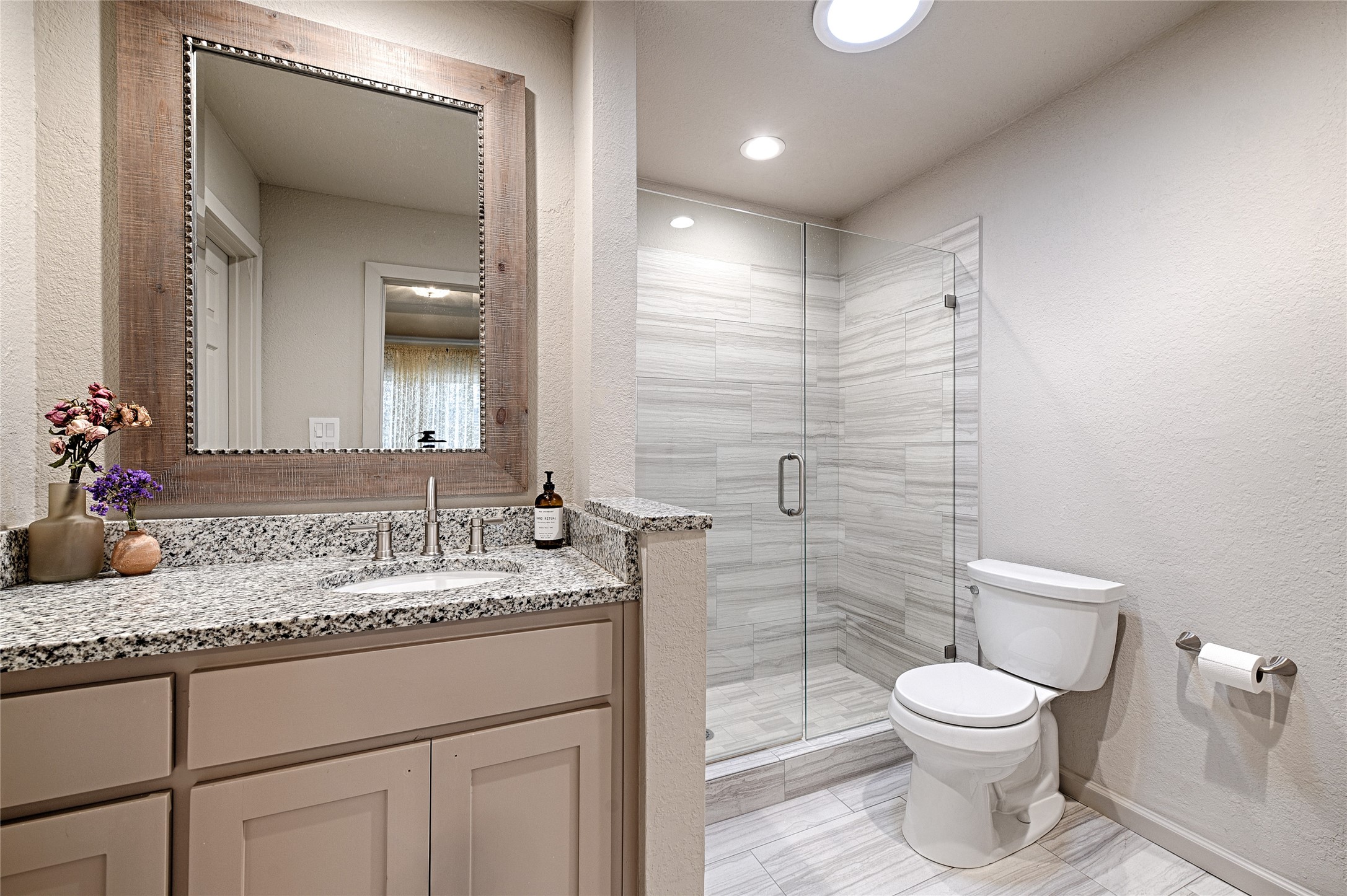 2926 Kathleen Lane Euless TX 76039