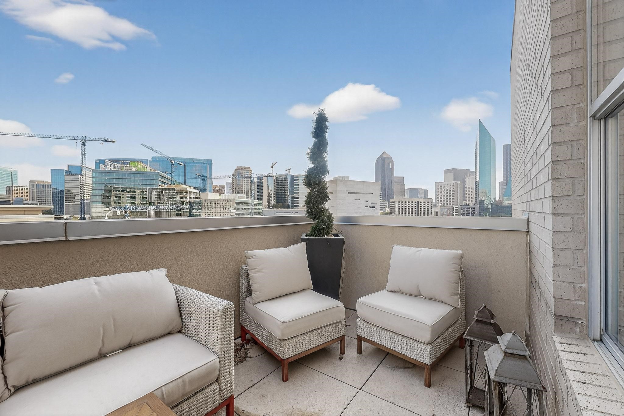 2323 Houston Street Dallas TX 75219