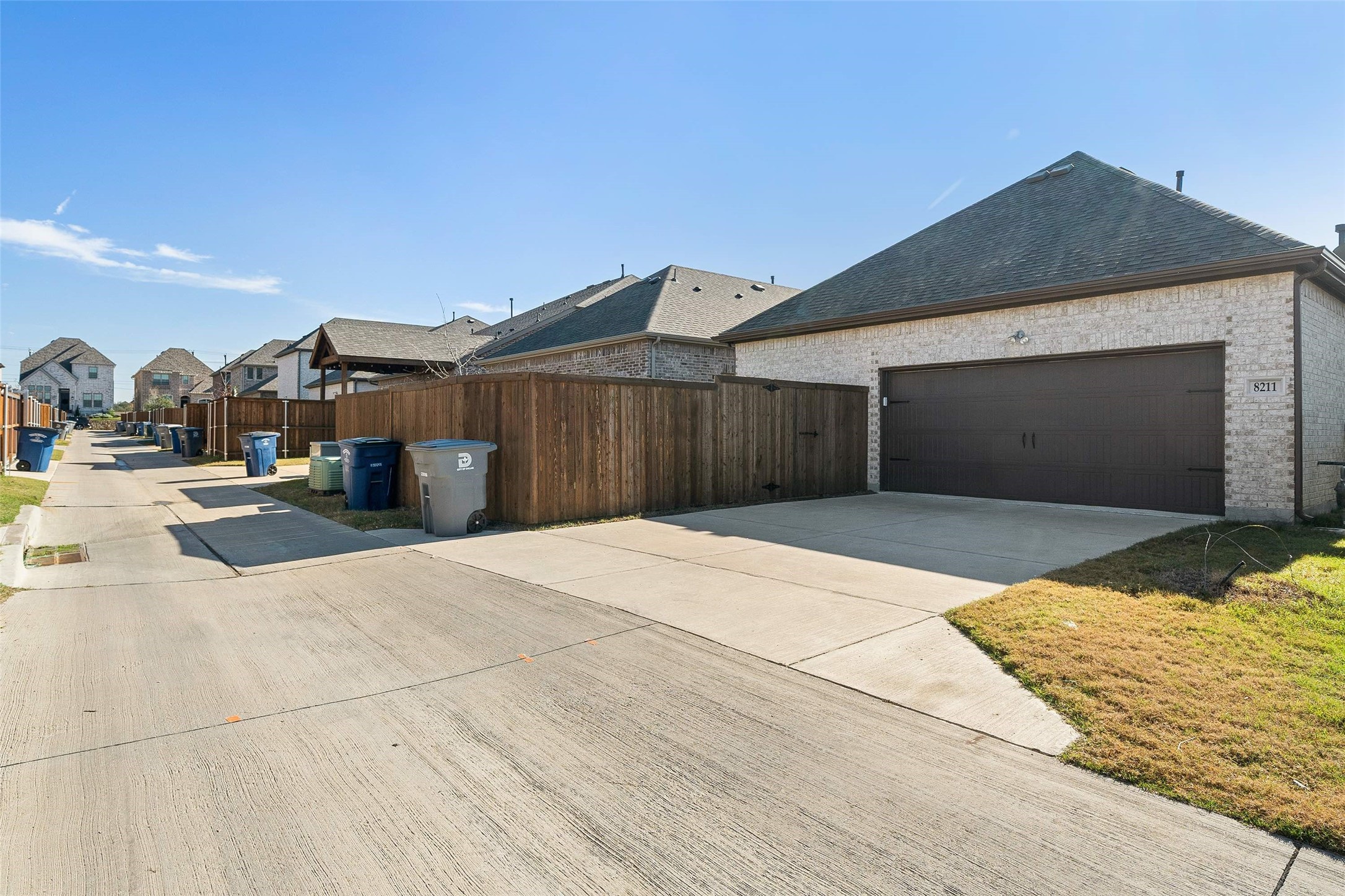 8211 Agarito Way Dallas TX 75252