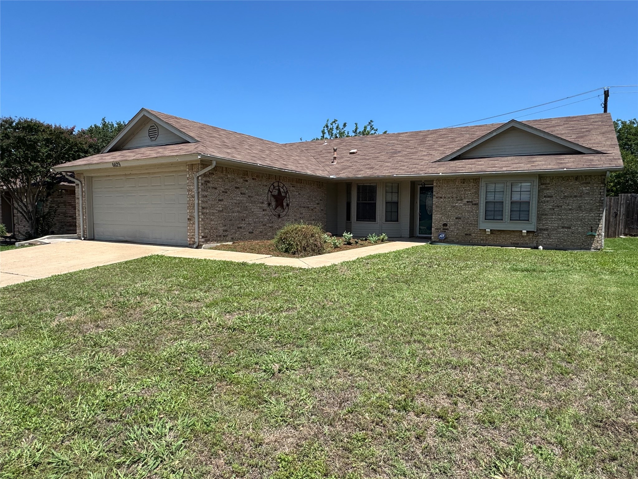 6629 High Lawn Terrace Watauga TX 76148