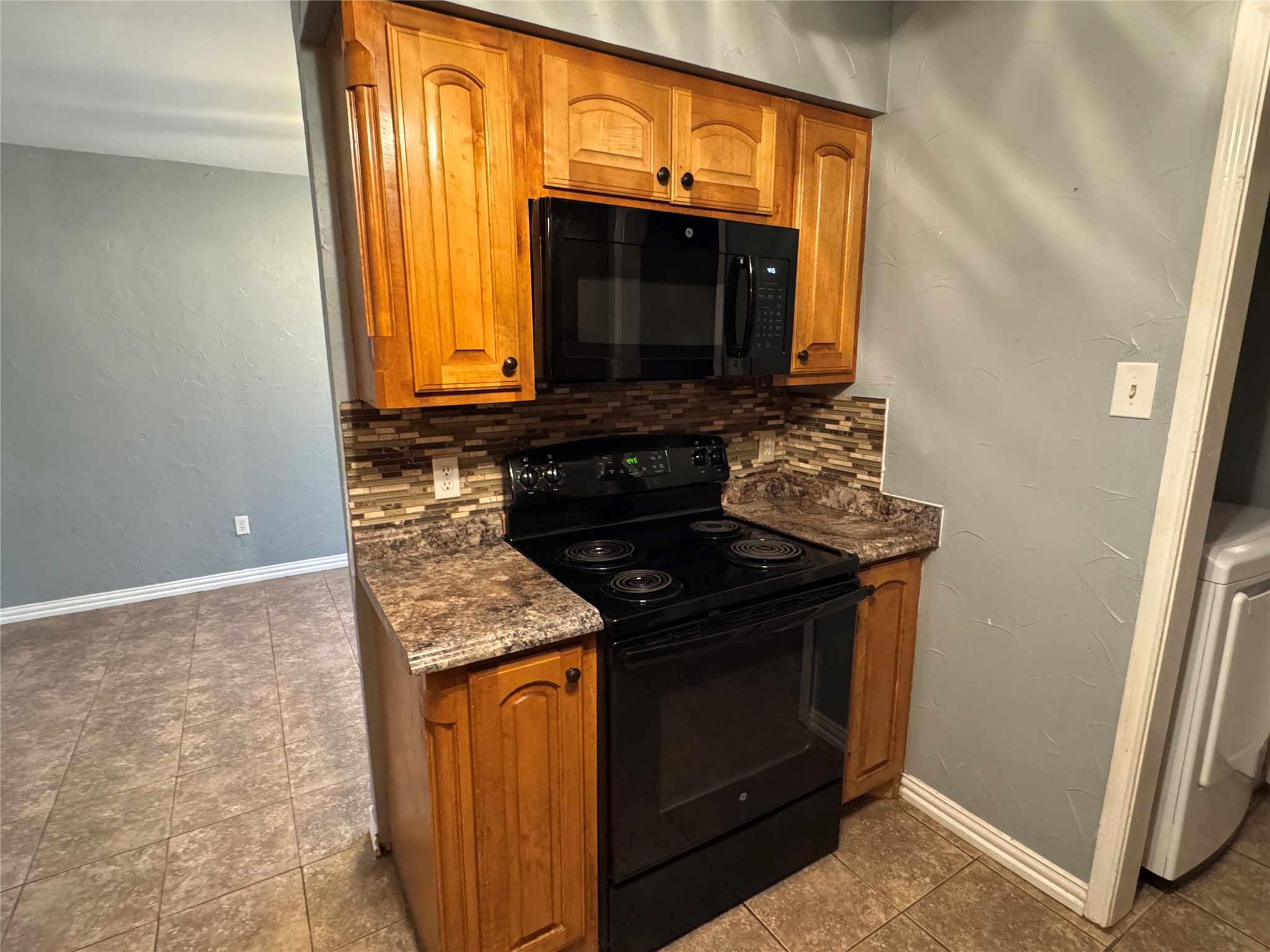 6629 High Lawn Terrace Watauga TX 76148