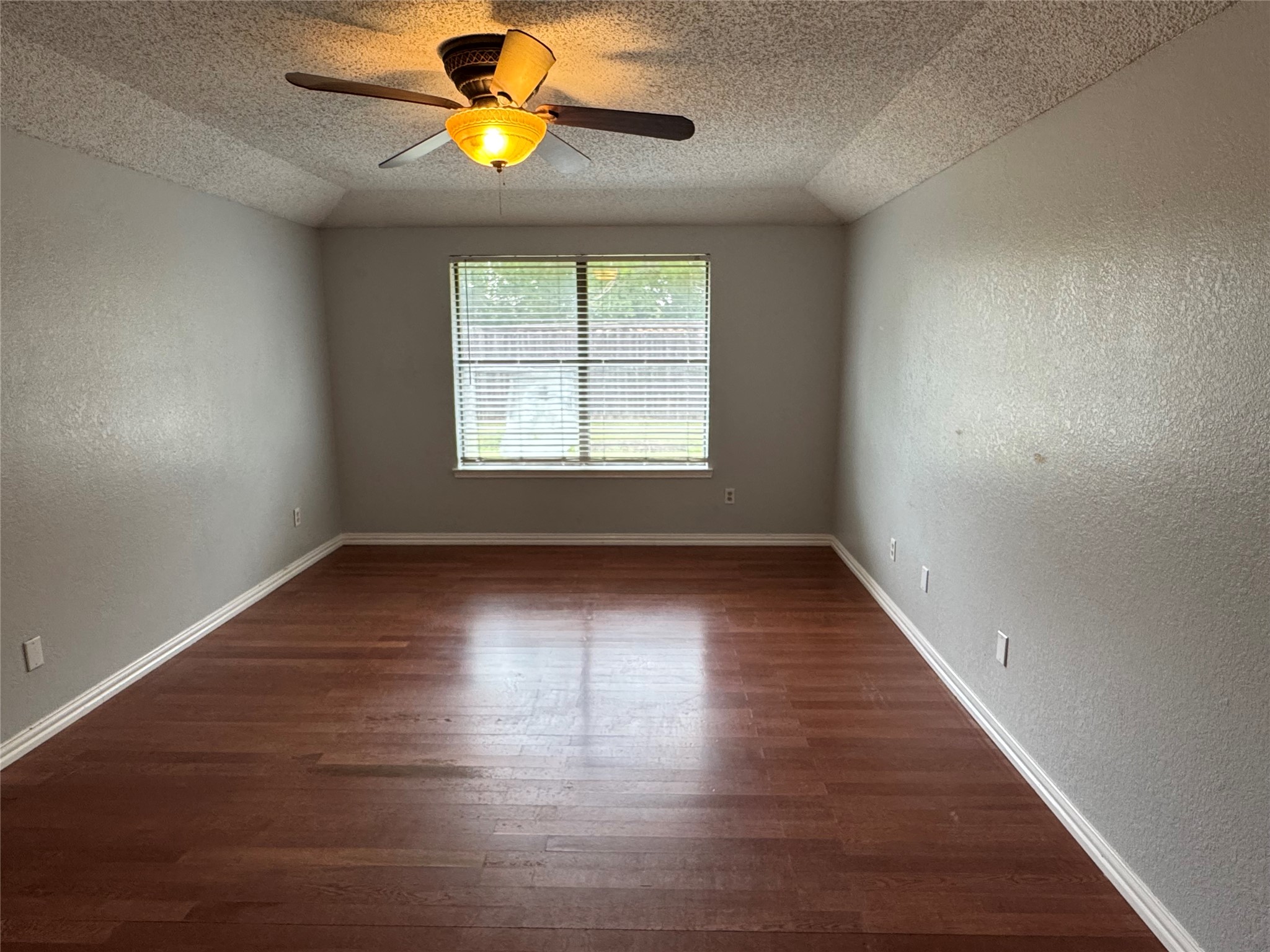 6629 High Lawn Terrace Watauga TX 76148