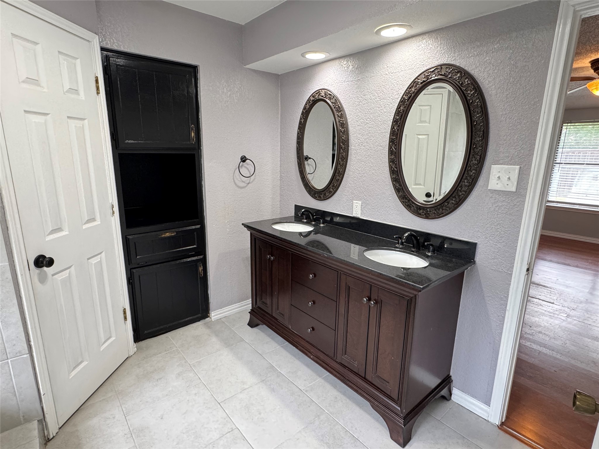 6629 High Lawn Terrace Watauga TX 76148