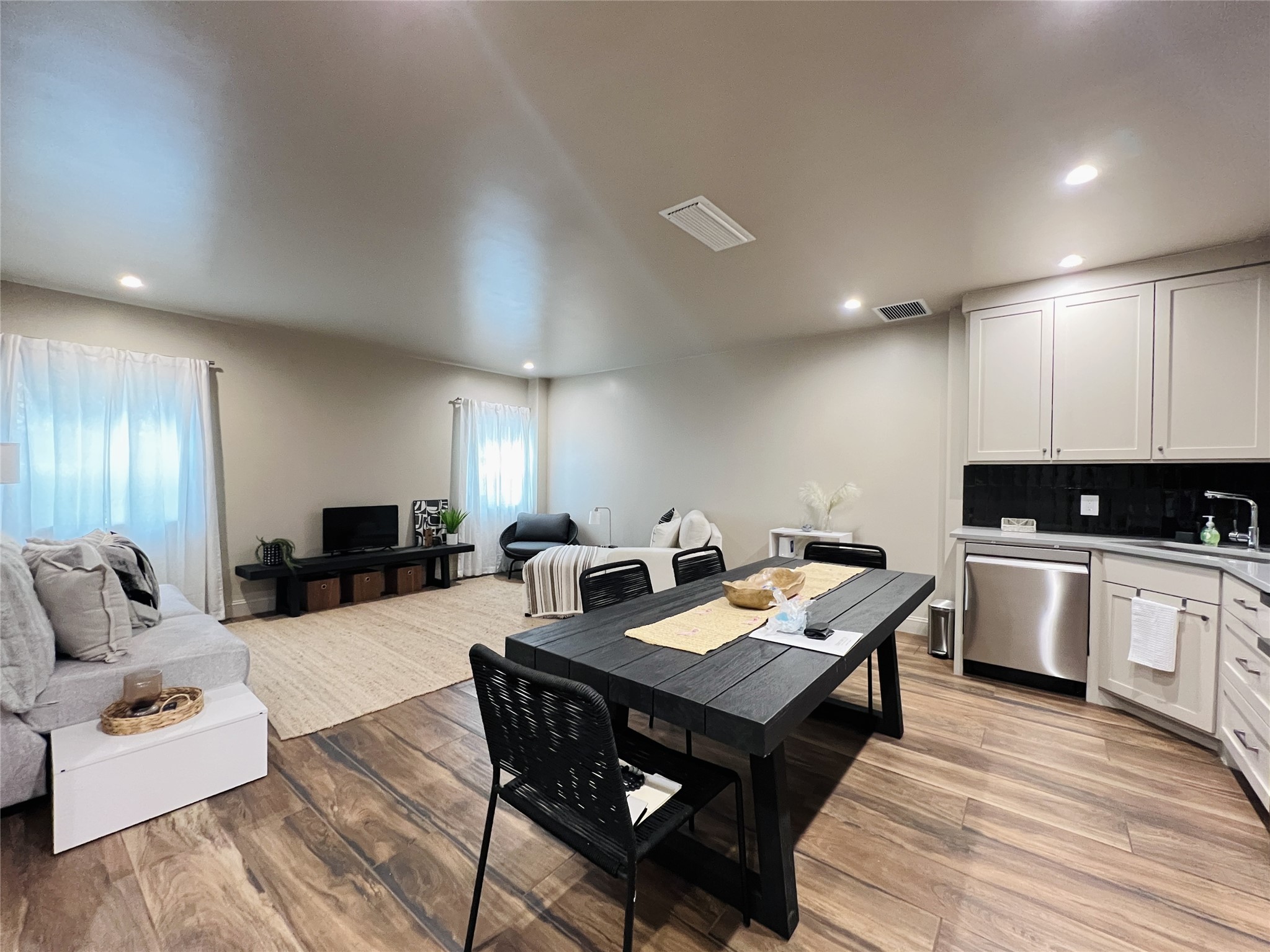 6211 W Northwest Highway Dallas TX 75225