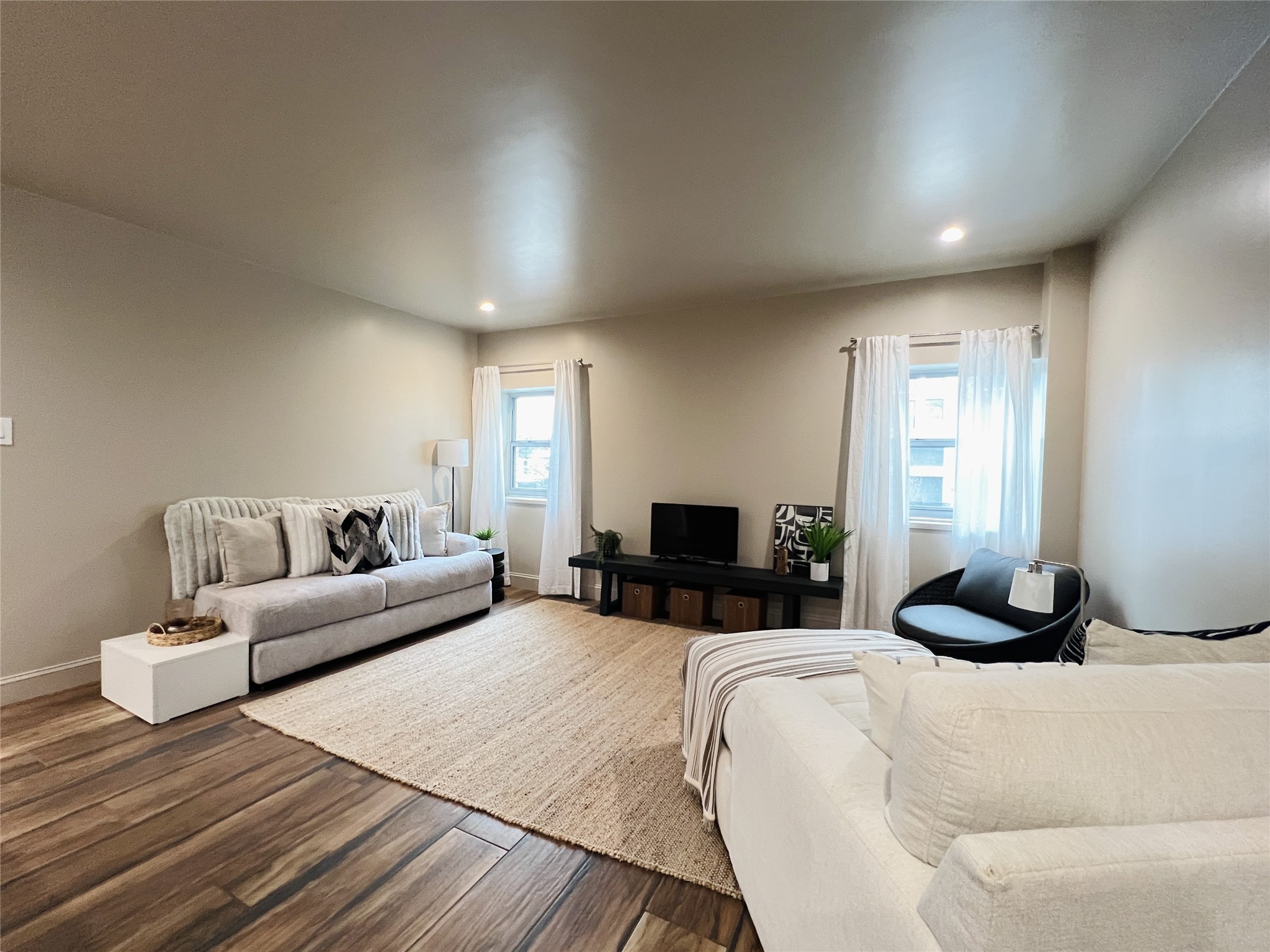 6211 W Northwest Highway Dallas TX 75225