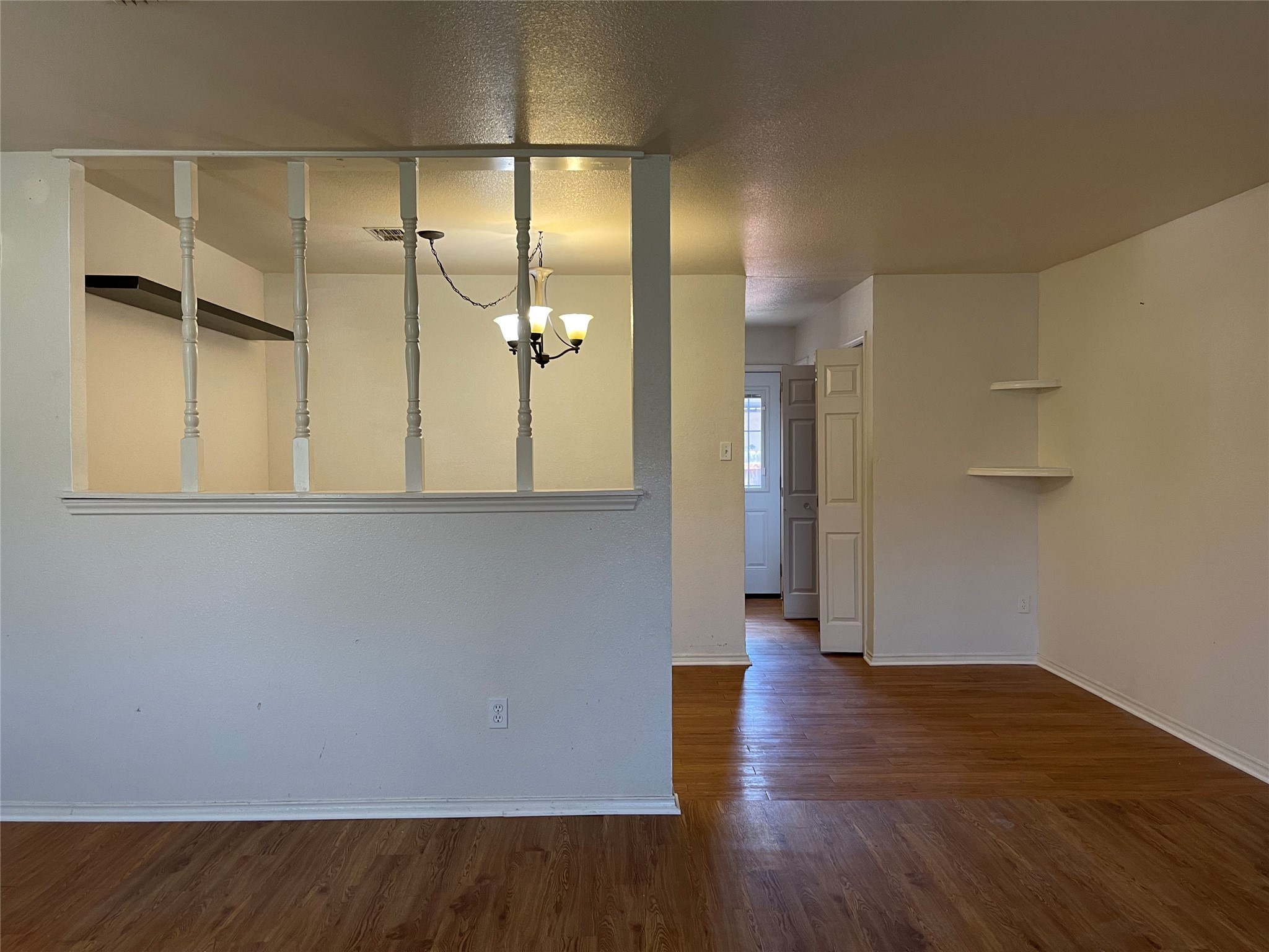 27 E Mountain Creek Court Grand Prairie TX 75052