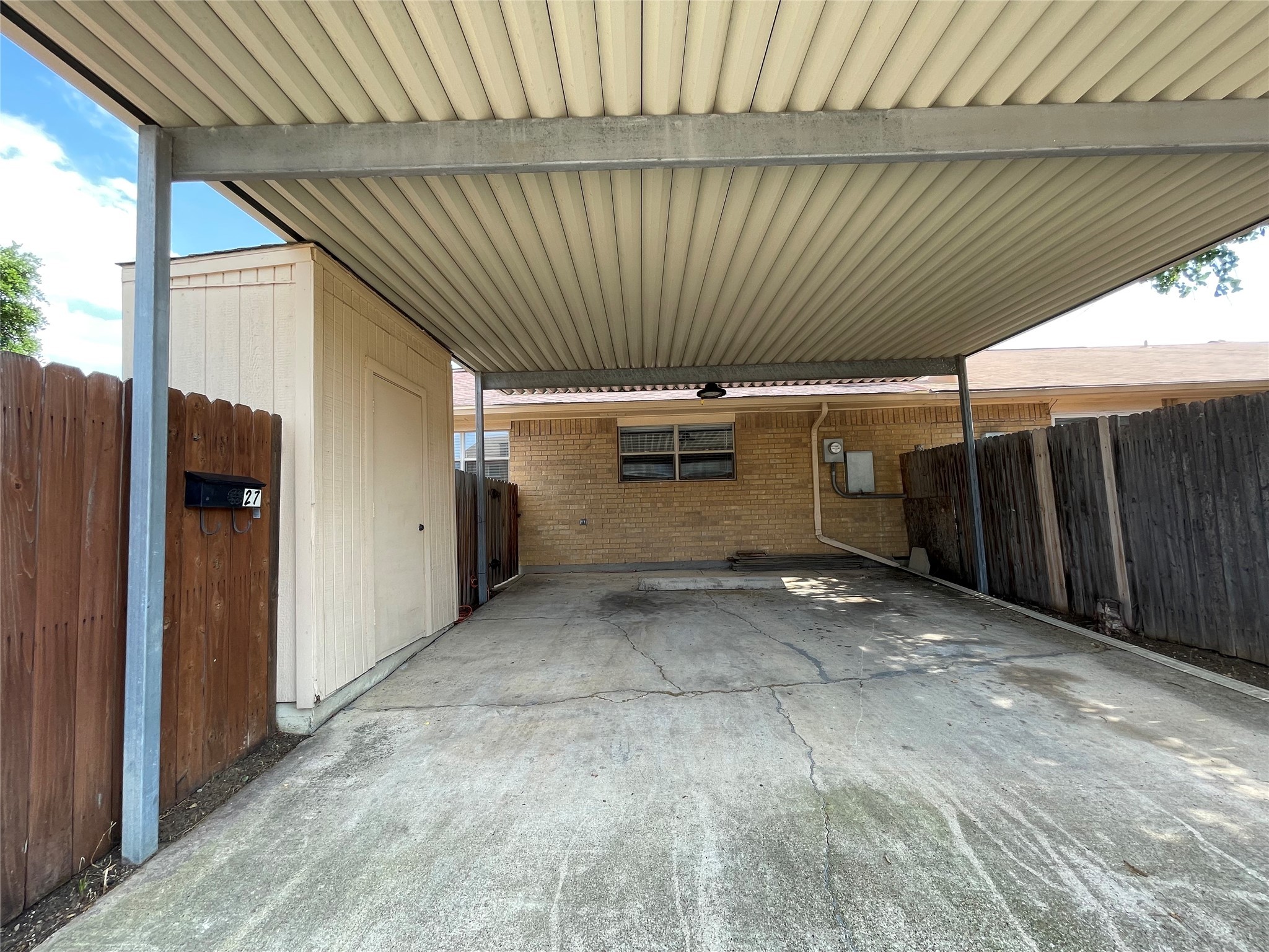 27 E Mountain Creek Court Grand Prairie TX 75052
