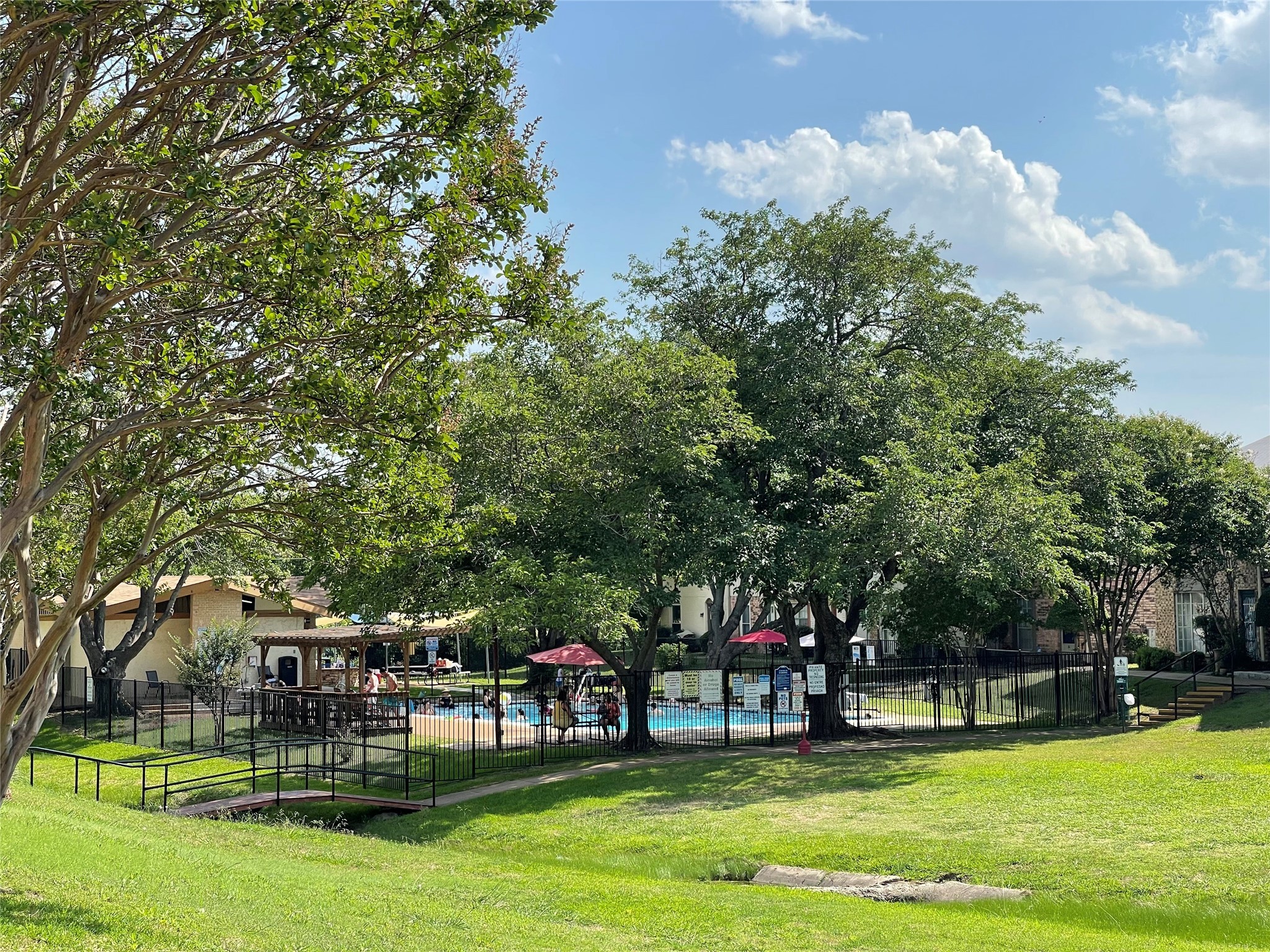 27 E Mountain Creek Court Grand Prairie TX 75052