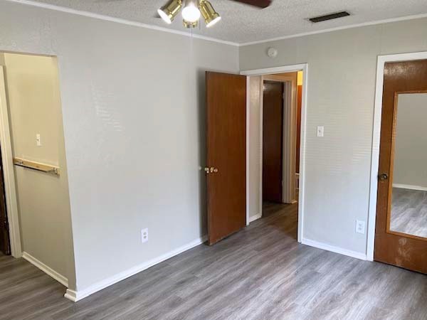 806 Phillips Drive Ennis TX 75119