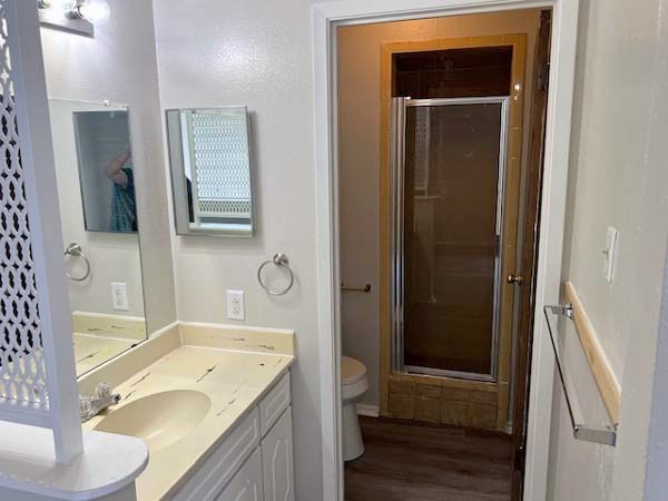 806 Phillips Drive Ennis TX 75119