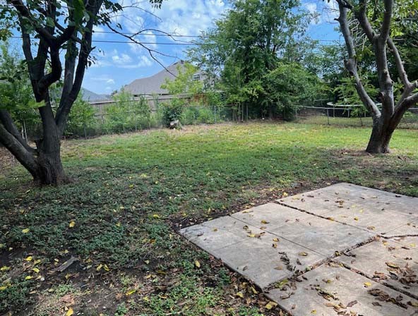 806 Phillips Drive Ennis TX 75119