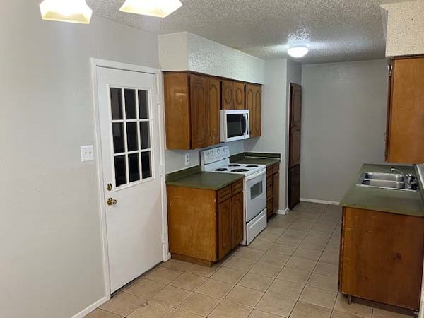 806 Phillips Drive Ennis TX 75119