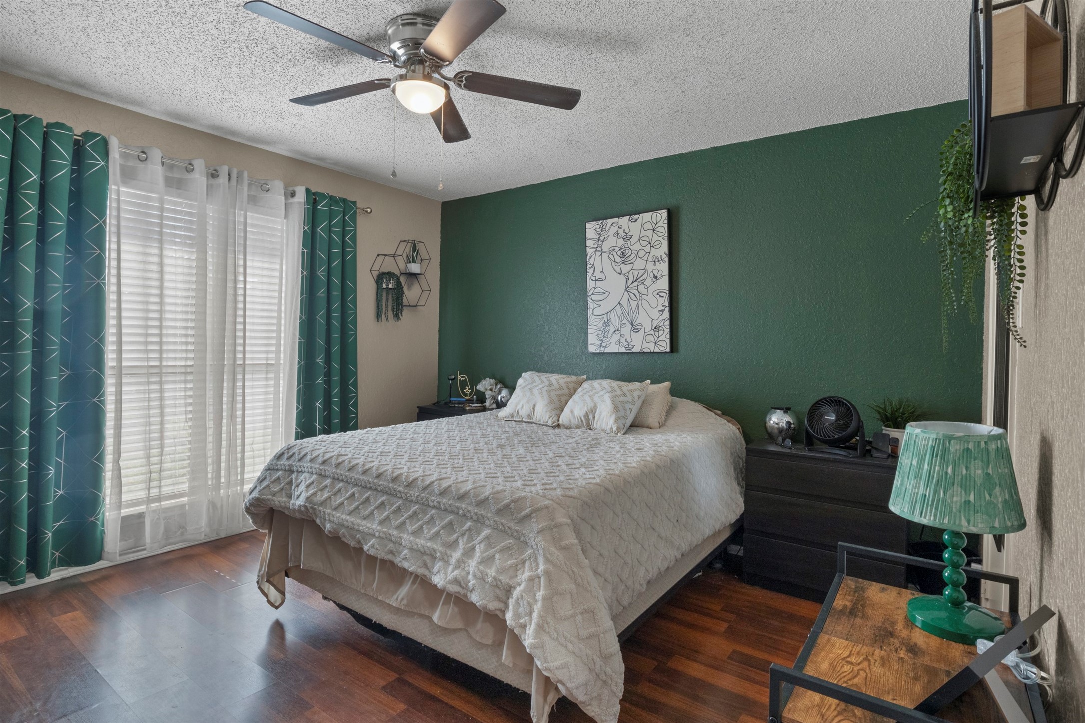 2909 Post Oak Drive Euless TX 76039