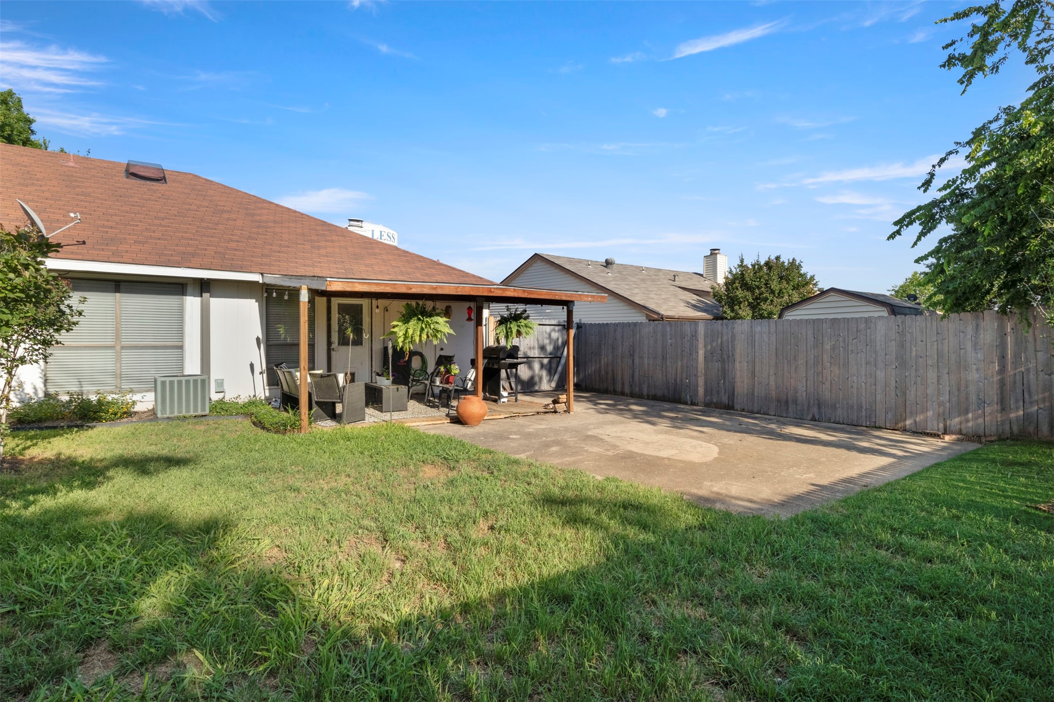 2909 Post Oak Drive Euless TX 76039
