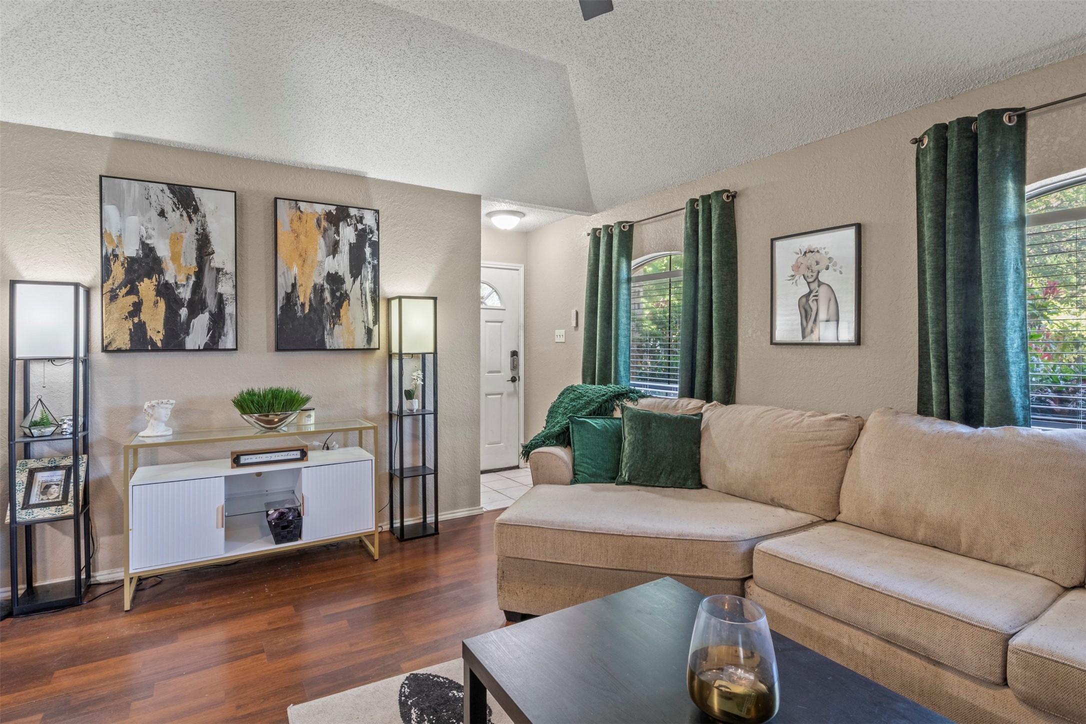 2909 Post Oak Drive Euless TX 76039