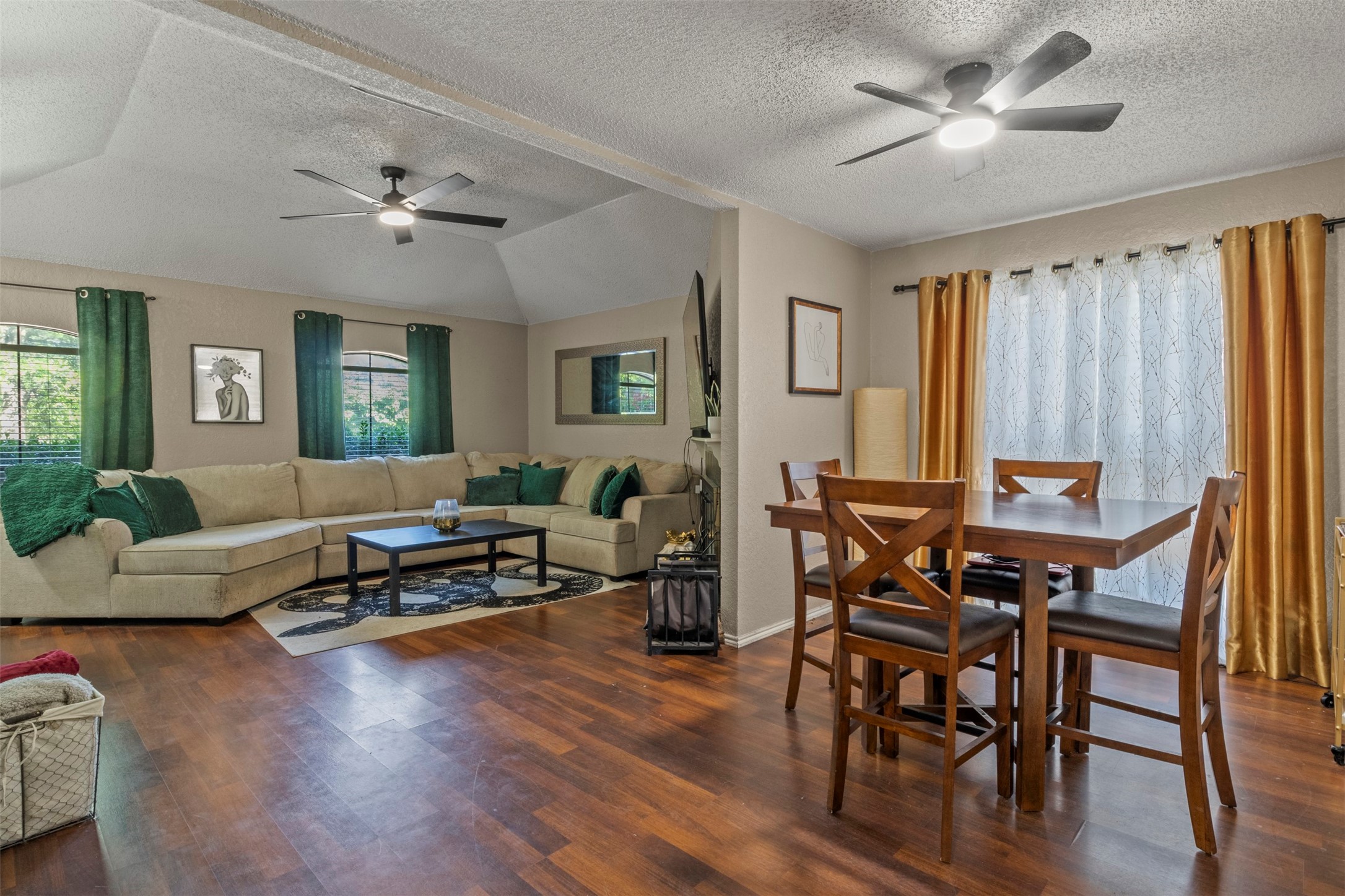 2909 Post Oak Drive Euless TX 76039