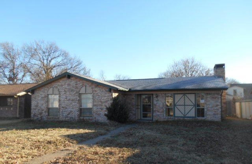 1914 Aspen Lane Garland TX 75044