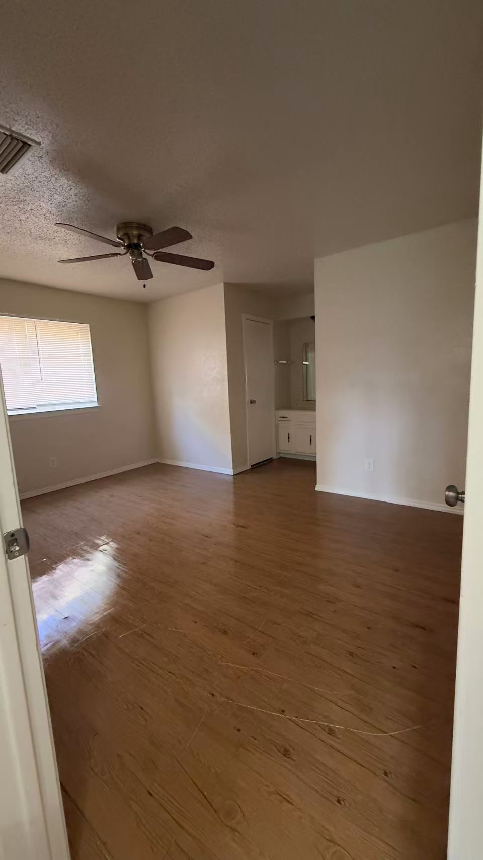 1914 Aspen Lane Garland TX 75044