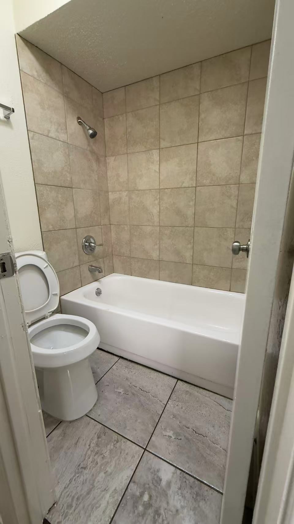 1914 Aspen Lane Garland TX 75044
