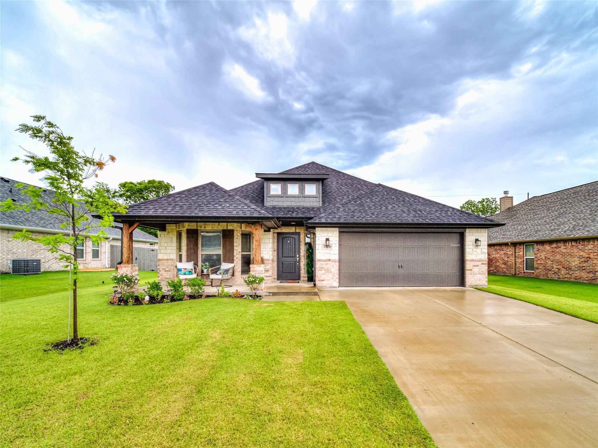 709 Nolan Drive Sherman TX 75092