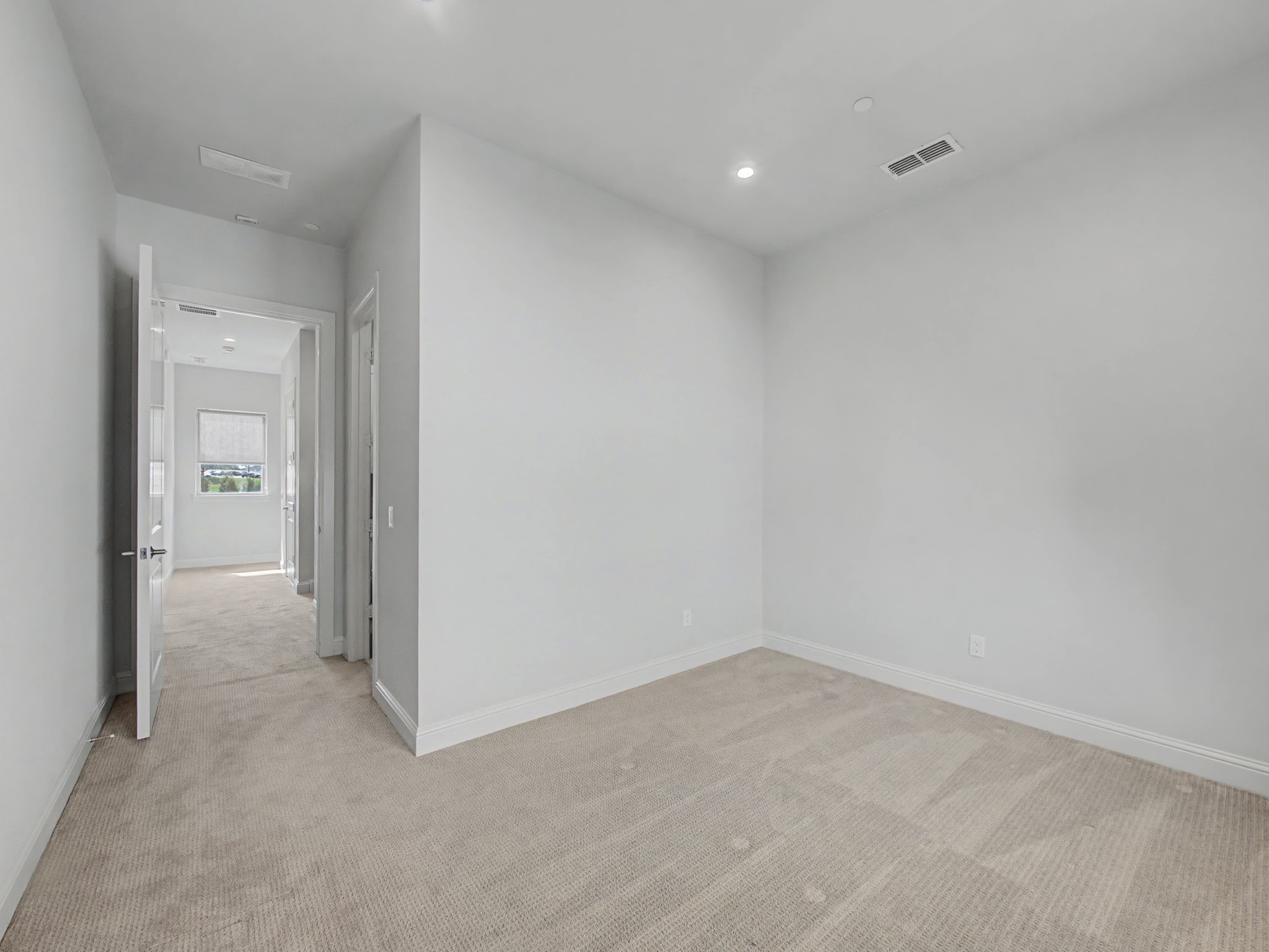 101 Decker Court Irving TX 75062