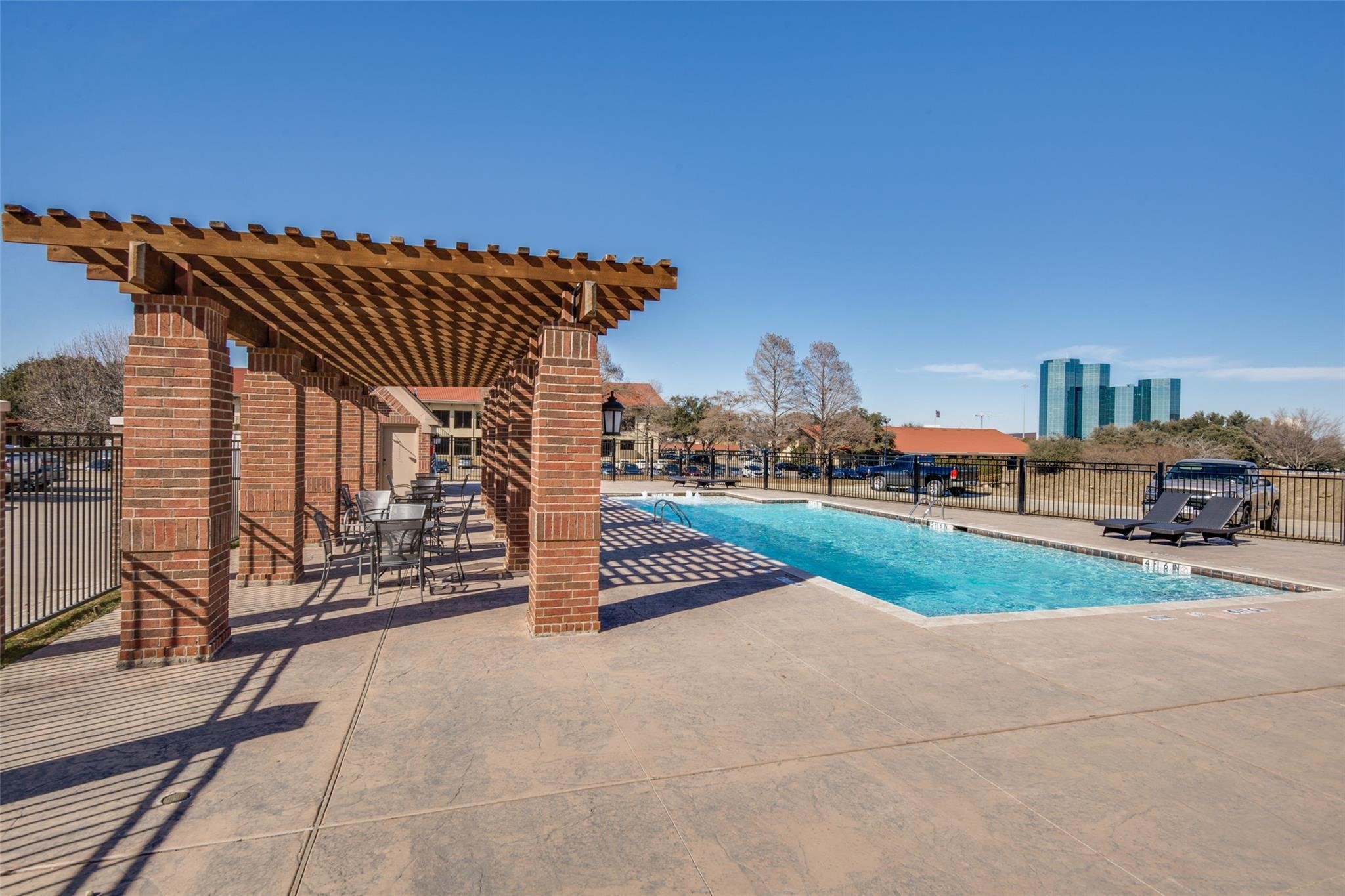 101 Decker Court Irving TX 75062
