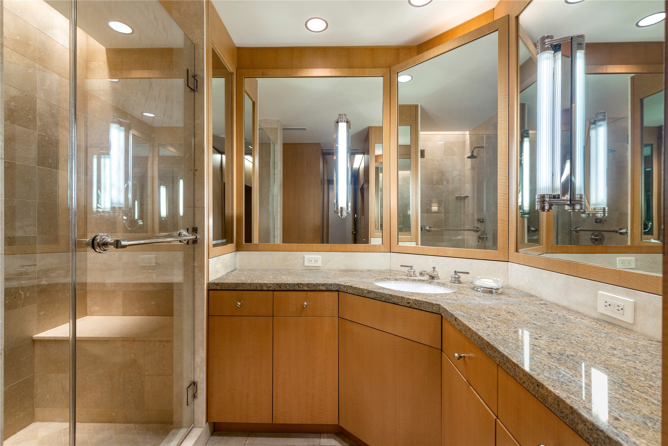 3831 Turtle Creek Boulevard Dallas TX 75219