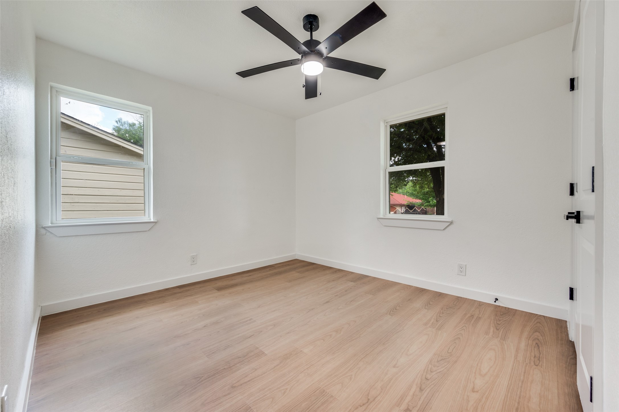 1646 Jackson Street Grand Prairie TX 75051