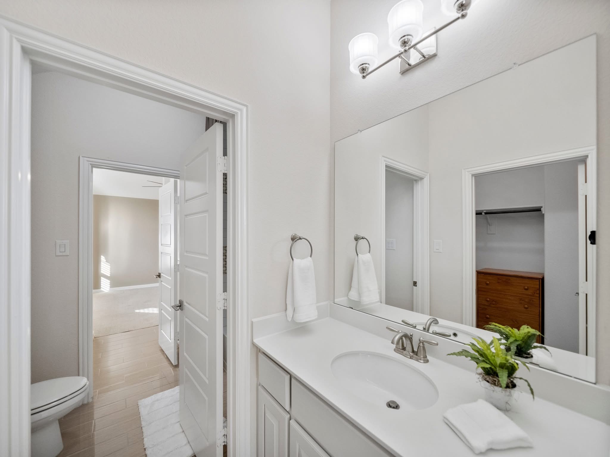 2805 Walnut Creek Lane The Colony TX 75056