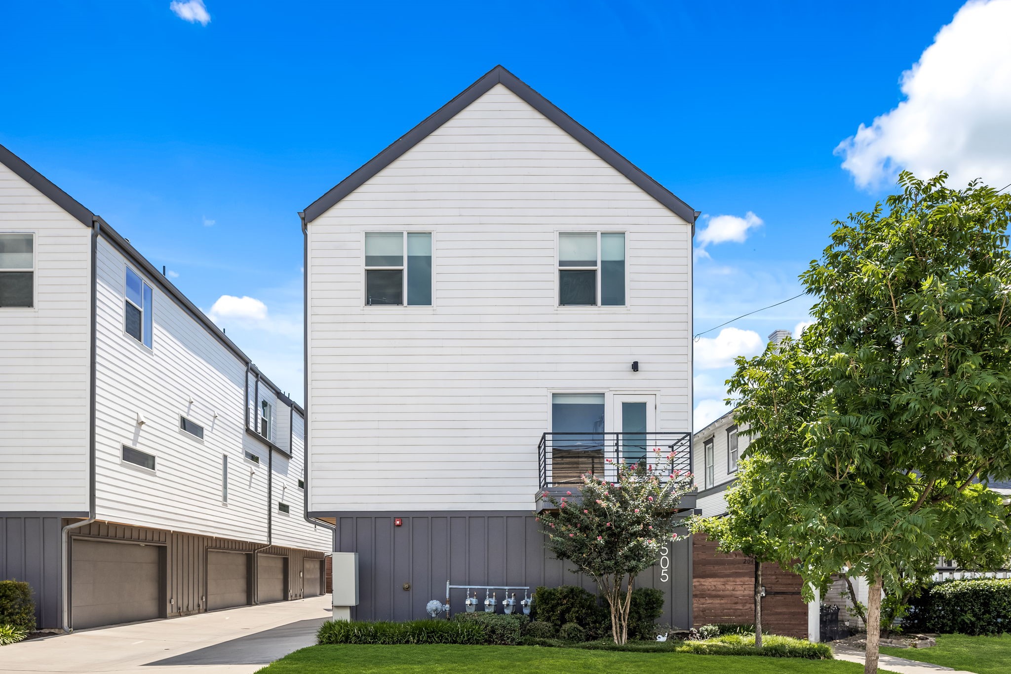 1507 N Garrett Avenue Dallas TX 75206