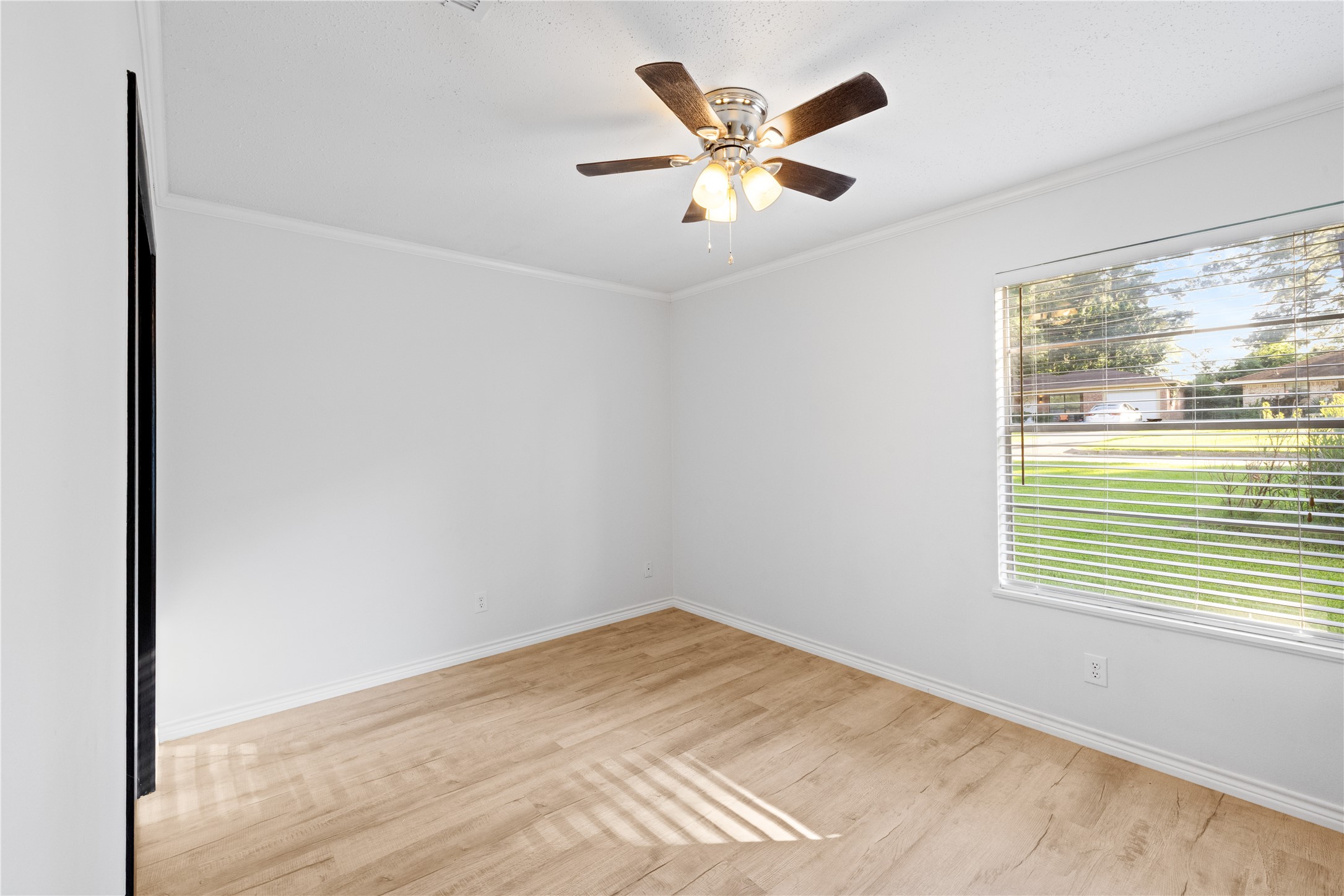 417 Carroll Avenue Wake Village TX 75501