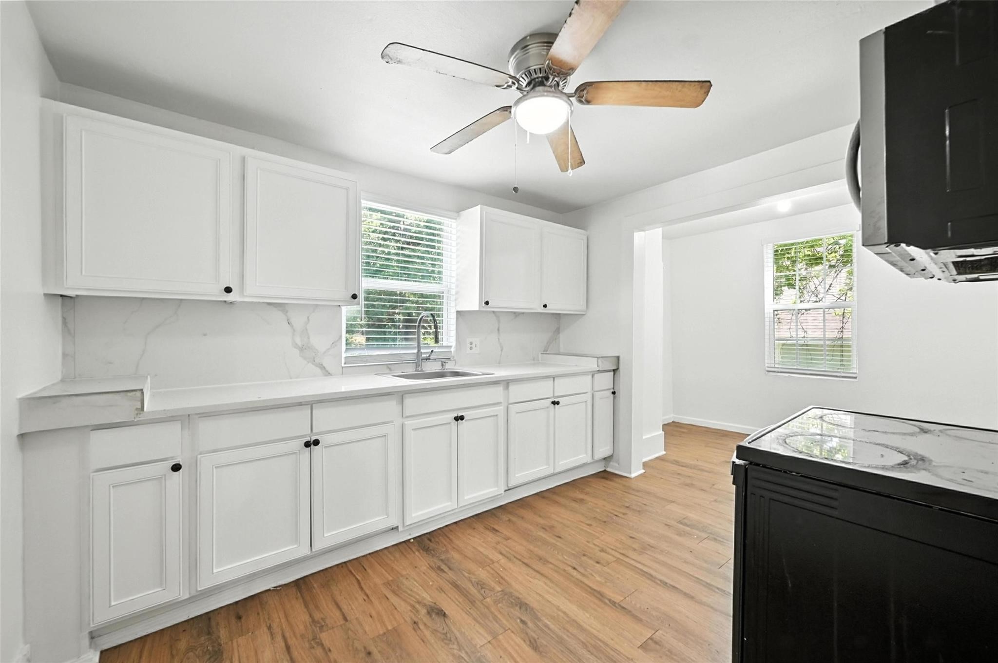 903 W Baker Street Denison TX 75020