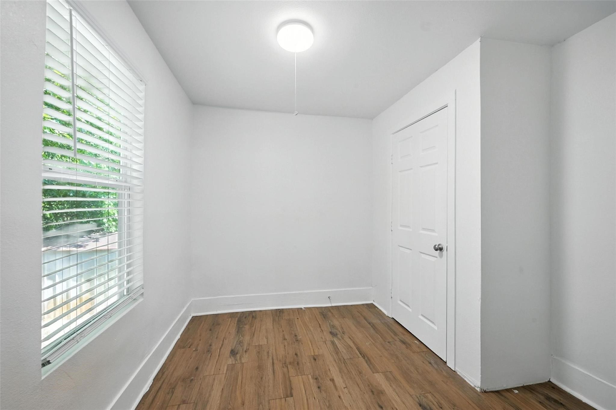 903 W Baker Street Denison TX 75020