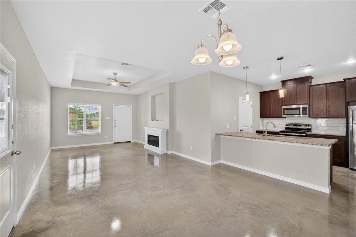 412 W Avenue C Copperas Cove TX 76522