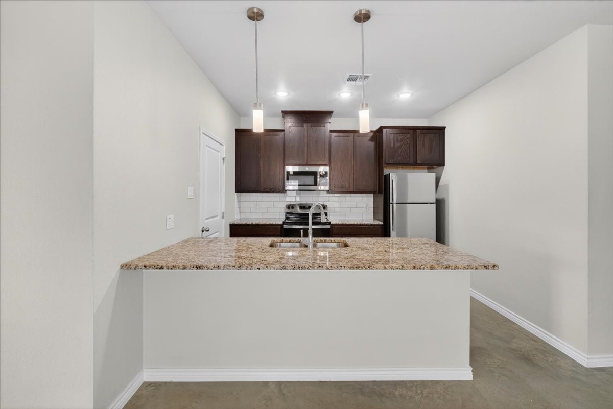 412 W Avenue C Copperas Cove TX 76522