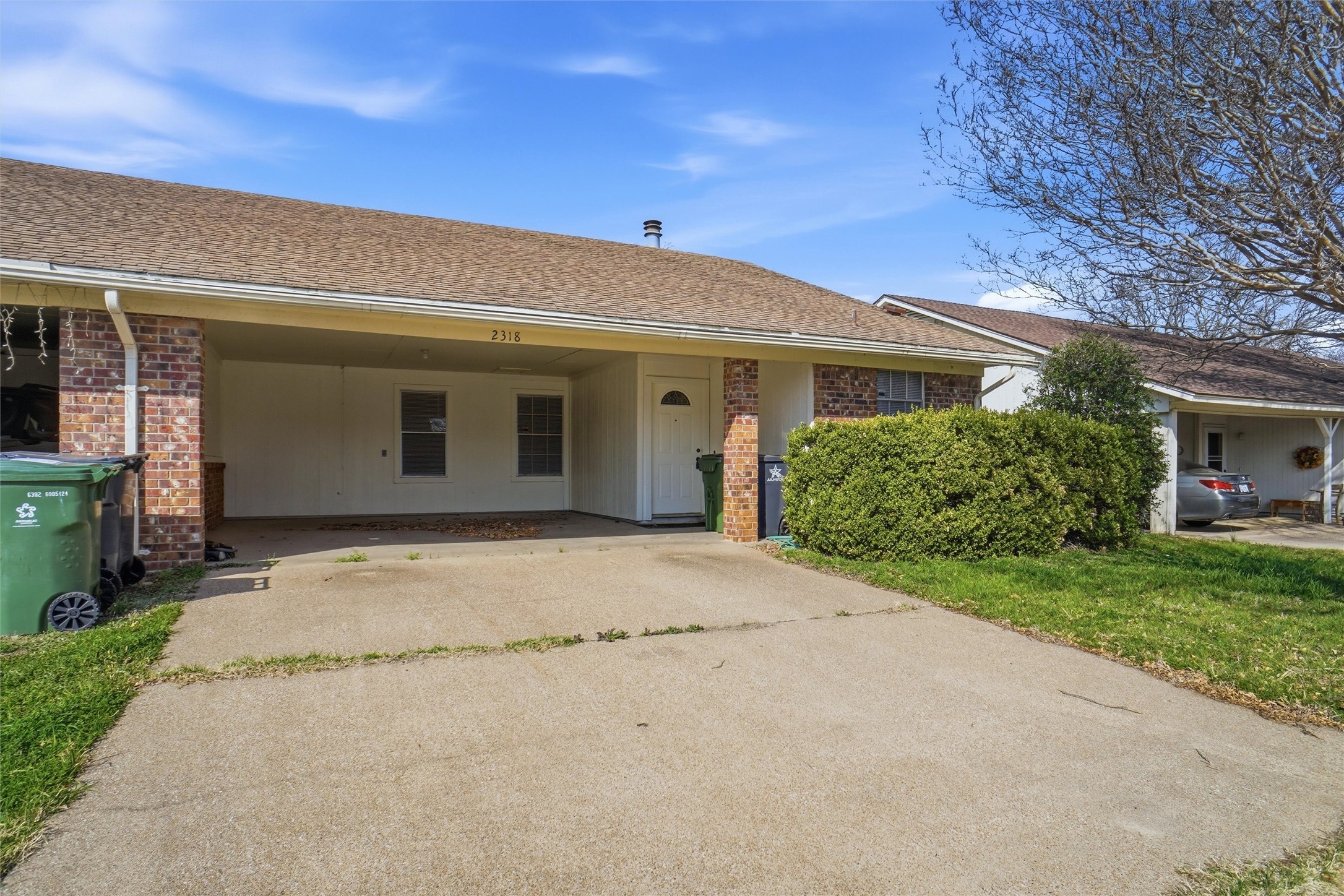 2318 Lindblad Court Arlington TX 76016