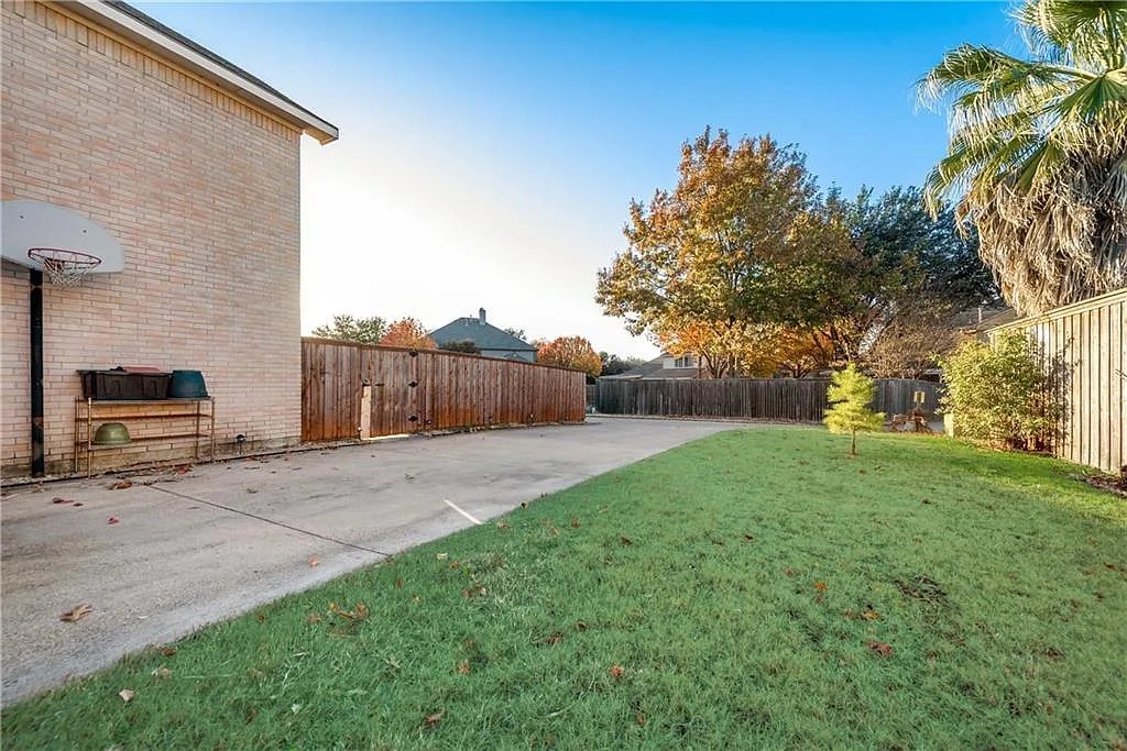 4417 Scenic Drive Rowlett TX 75088