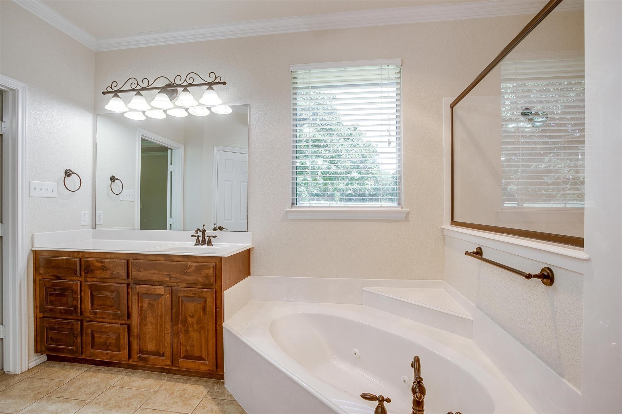 3301 County Road 530b Burleson TX 76028